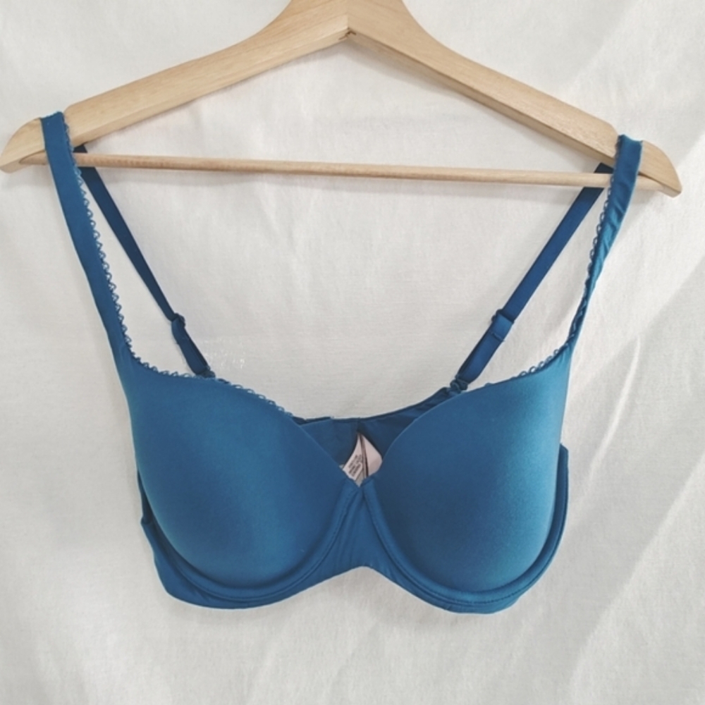 Victoria's Secret Body By Victoria Lined Demi‎ Bra Blue Green 32DDD Underwire